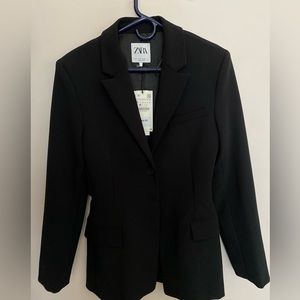 Zara LONG FITTED WAIST BLAZER beautiful blazer however i am 4 “11